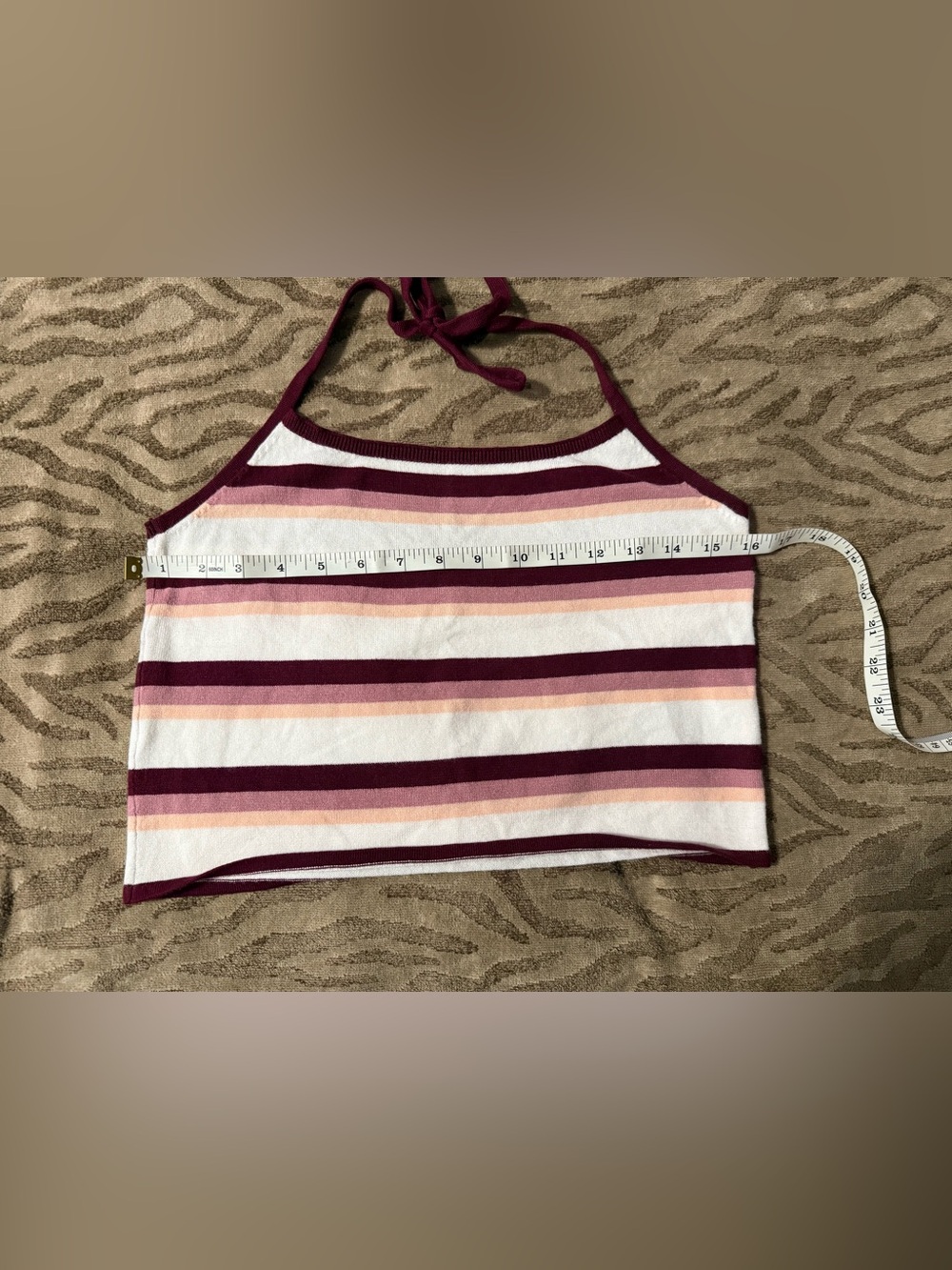 ✨Volcom Halter Top✨ - Picture 4 of 7